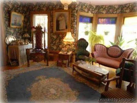 The Lion And The Rose Bed & Breakfast Whitefield ภายใน รูปภาพ